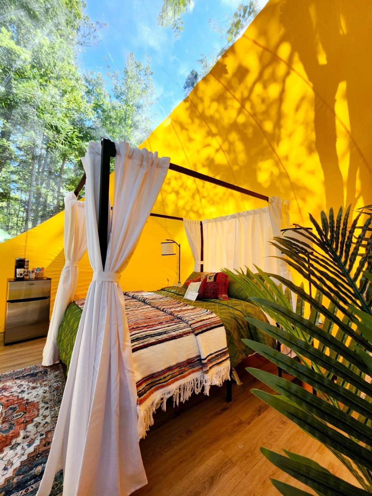 Estrella Glamping Hotel Caraquet Exterior foto
